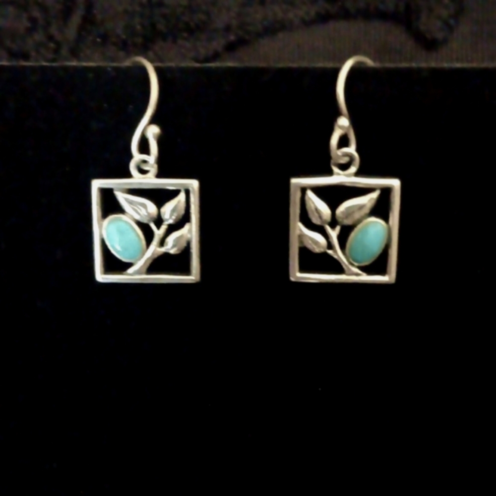 Vintage SleepingBeauty Natural Earthmined Turquoise Sterling Silver 925 Earings